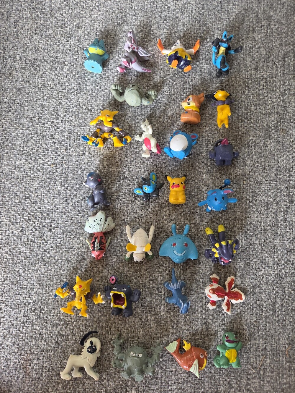 Mixed Lot of 20 Pokemon Mini R/L.W Figure 2006 Nintendo RLW Most 1" PVC Toy